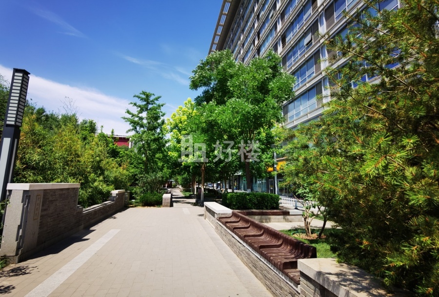 北京写字楼价格情况5.3元/m0566天雍和大厦均价(楼盘)5.